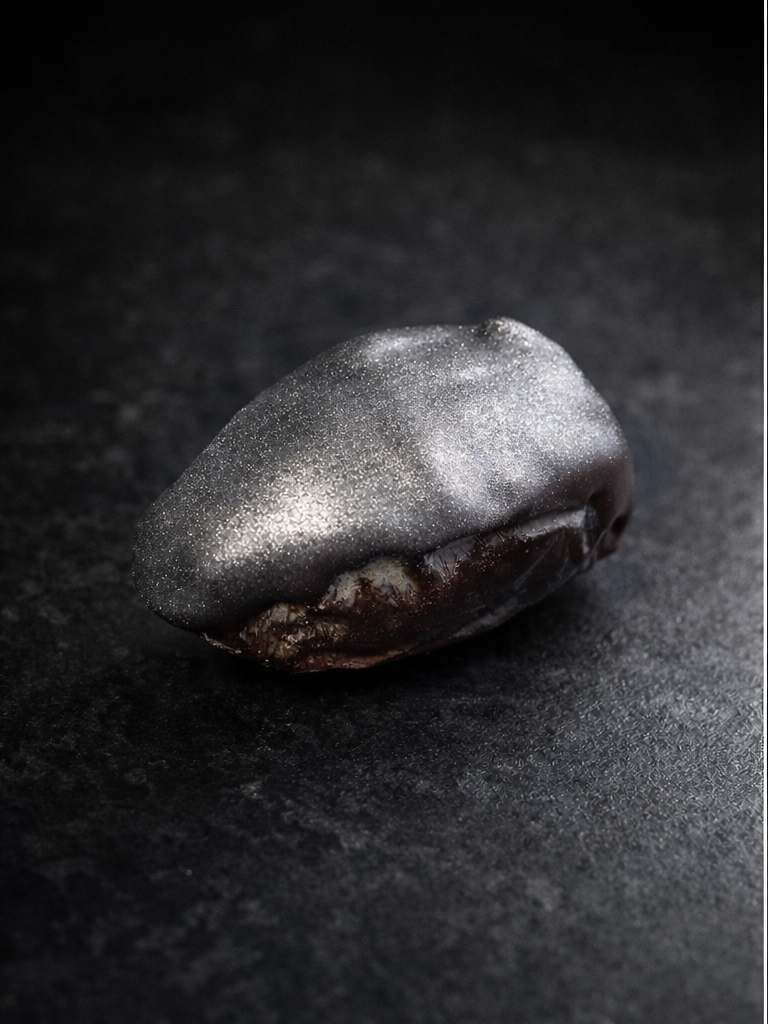 Luxury Stuffed Large Medjool Dates – Selection Box (2 Pieces) (min 50 units, intervals 25 there after)