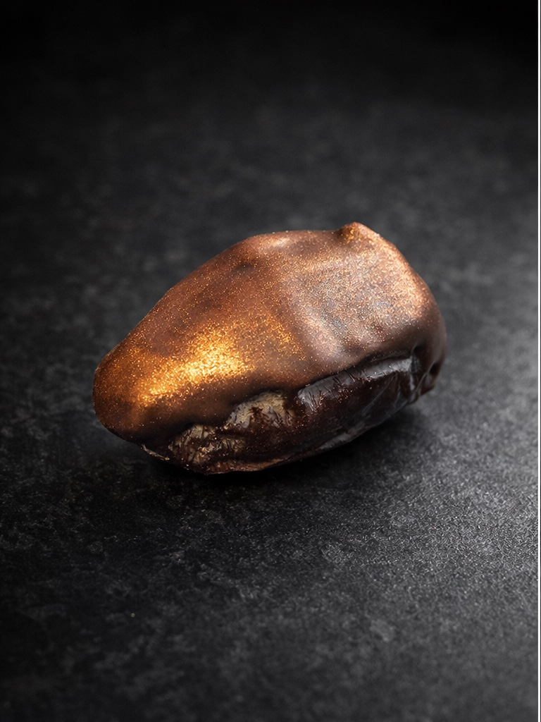 Luxury Stuffed Large Medjool Dates – Selection Box (2 Pieces) (min 50 units, intervals 25 there after)